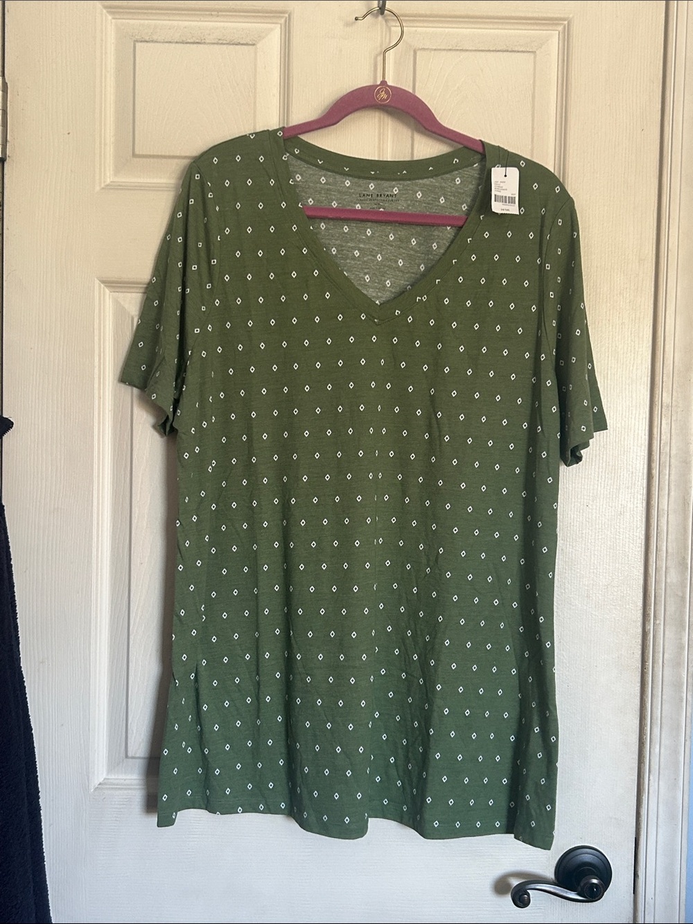 NWT Lane Bryant olive print classic perfect sleeve v neck tee size 14/16 LONG